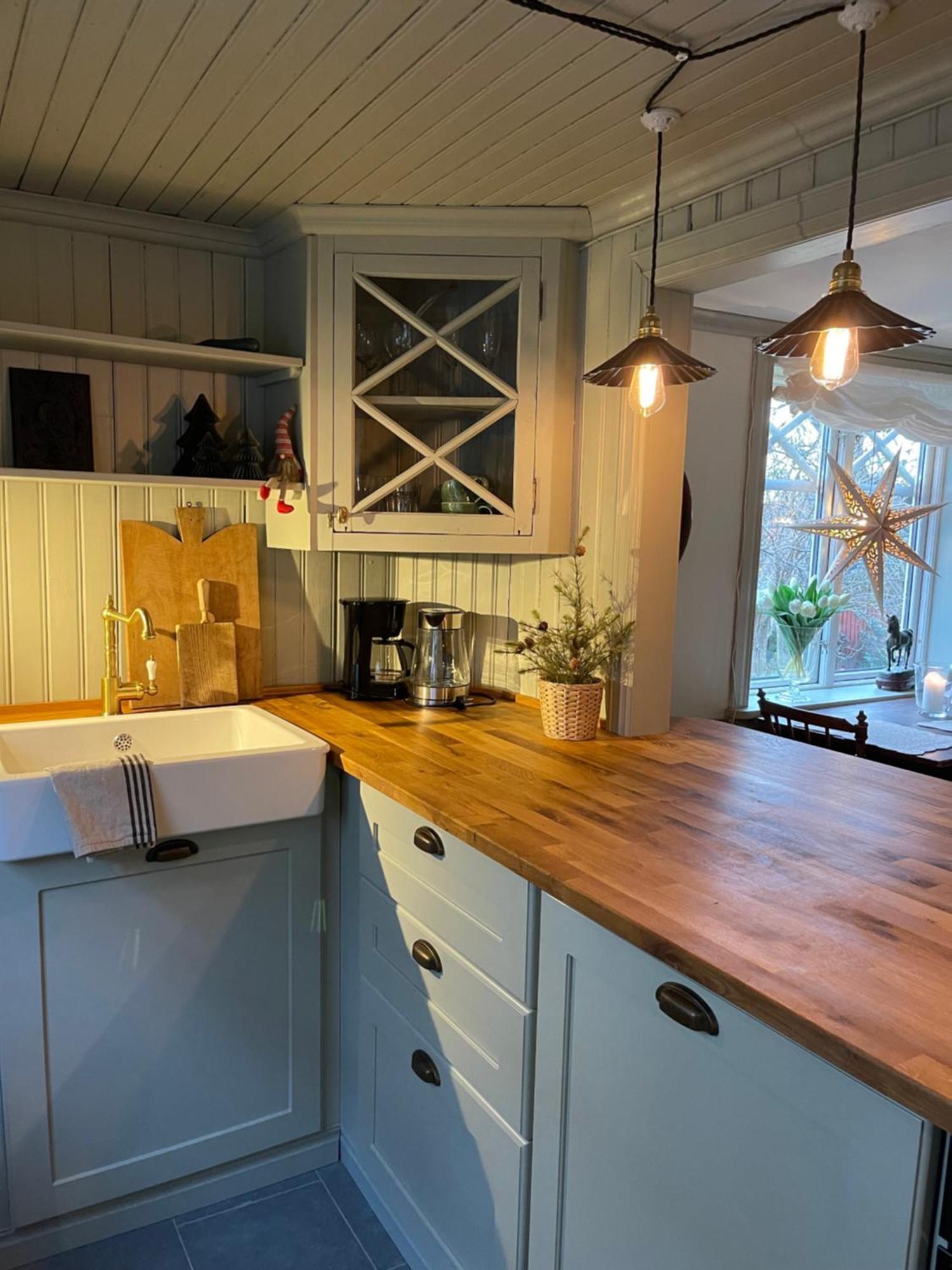 Kyrkstallet 1 Historiskt Med Baesta Laege Graenna Luaran gambar